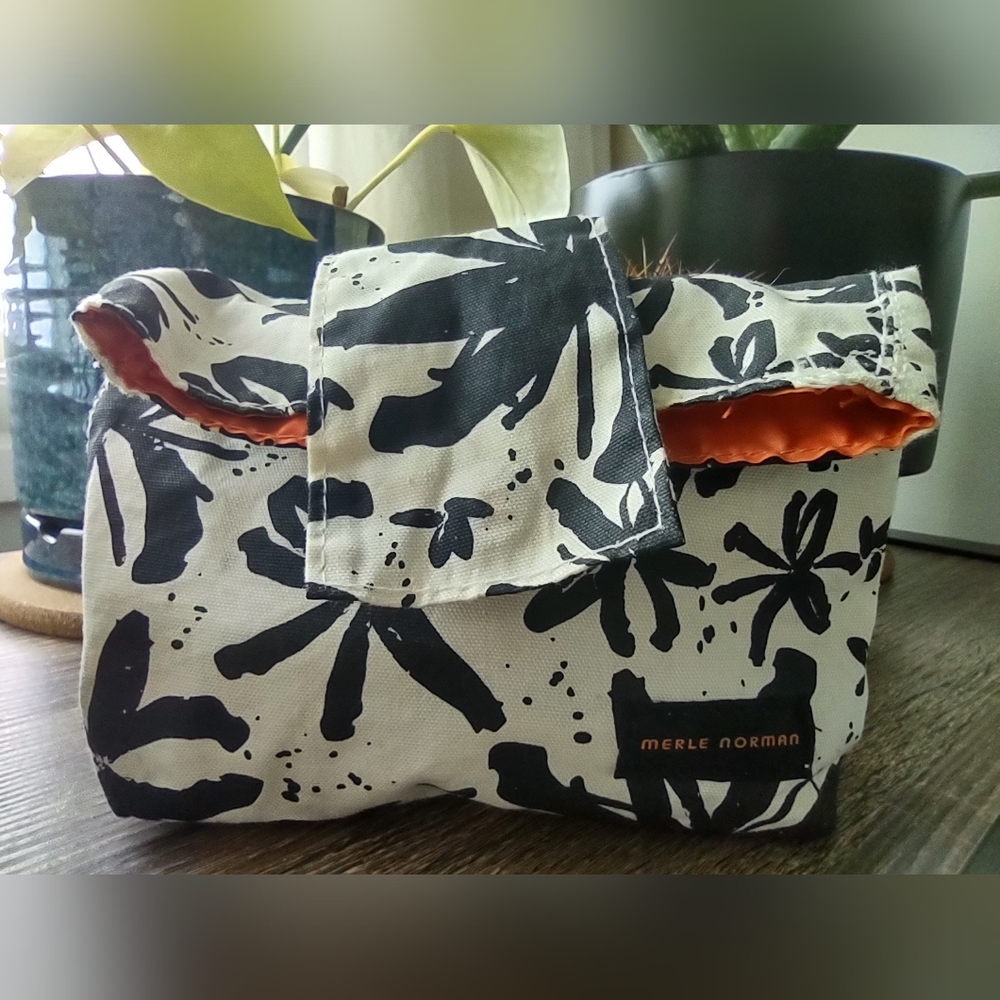 Merle Norman Vintage (New) Black and White Floral Make-up Bag